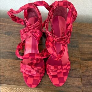 Gianni Bini Red Checkered Women's Sandals